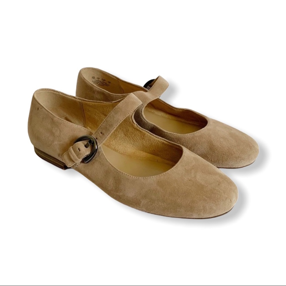 Naturalizer Tan Suede Flats